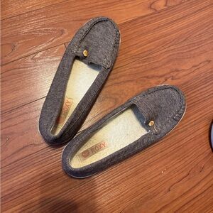 Gray roxy flats. Good condition